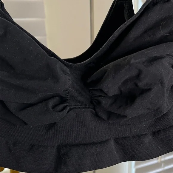 SKIMS Classic Black Bralette - Picture 2 of 9